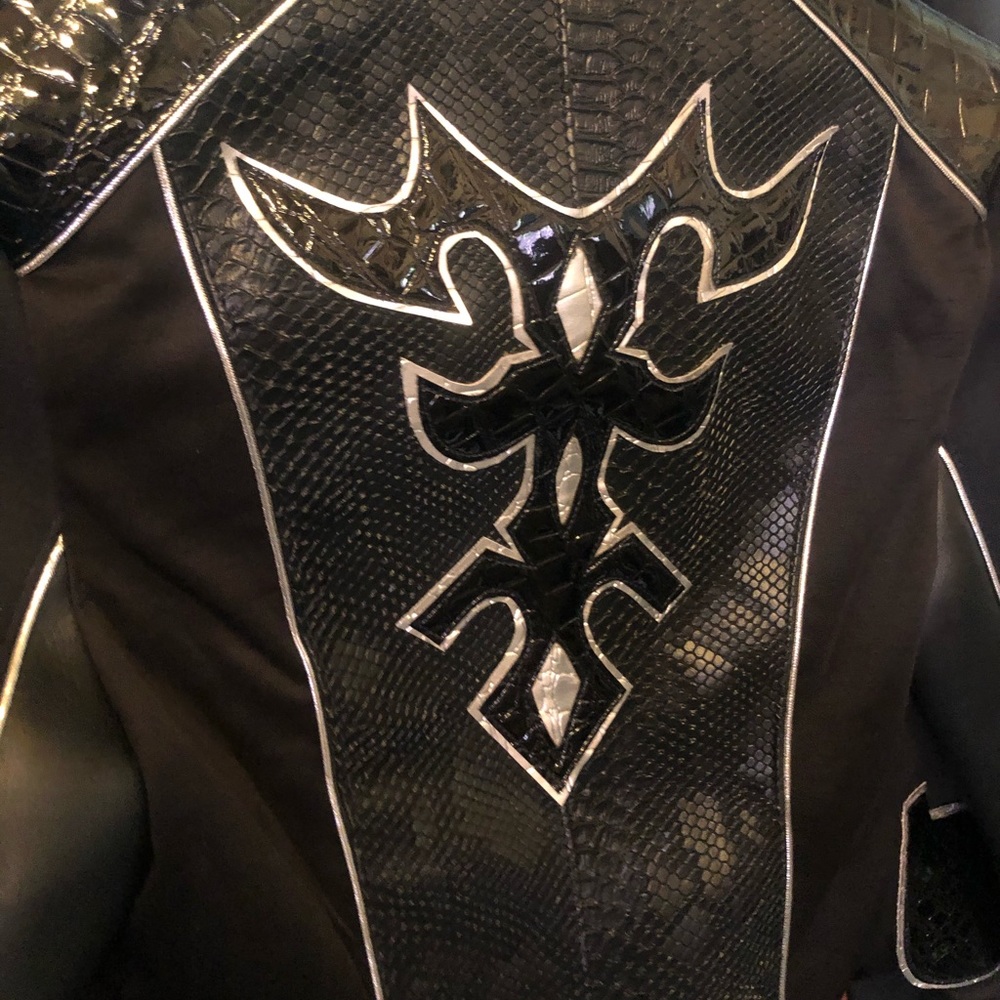 Custom Design Jacket - image 3